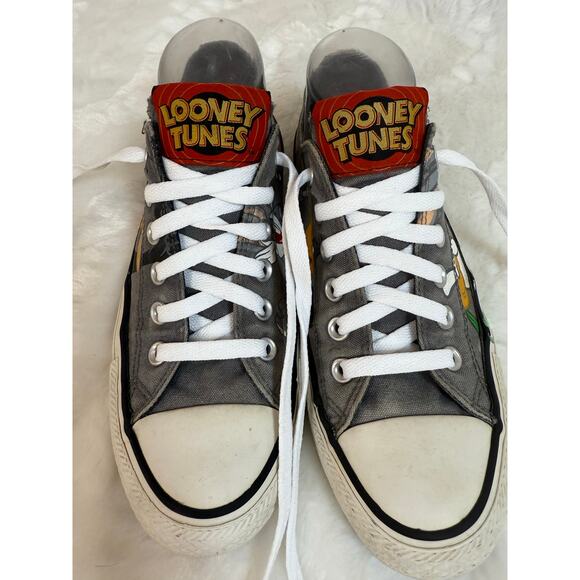 Converse Looney Tunes Chuck All Star Low Top Gray Bugs Bunny Daffy Duck M6 / W8 - Picture 10 of 13